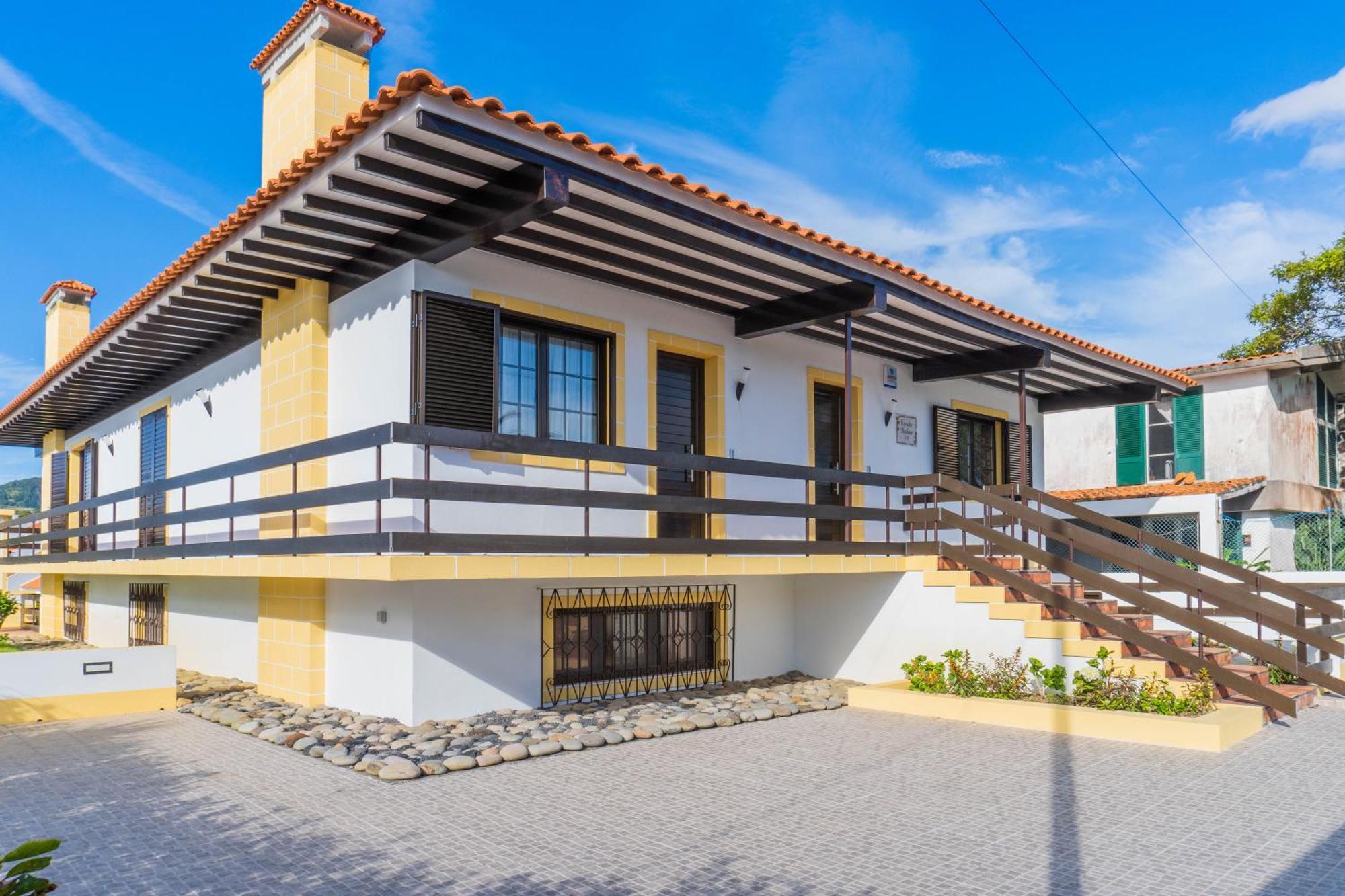 Pinheiro Sun&Beach House Villa Понта Делгада Екстериор снимка